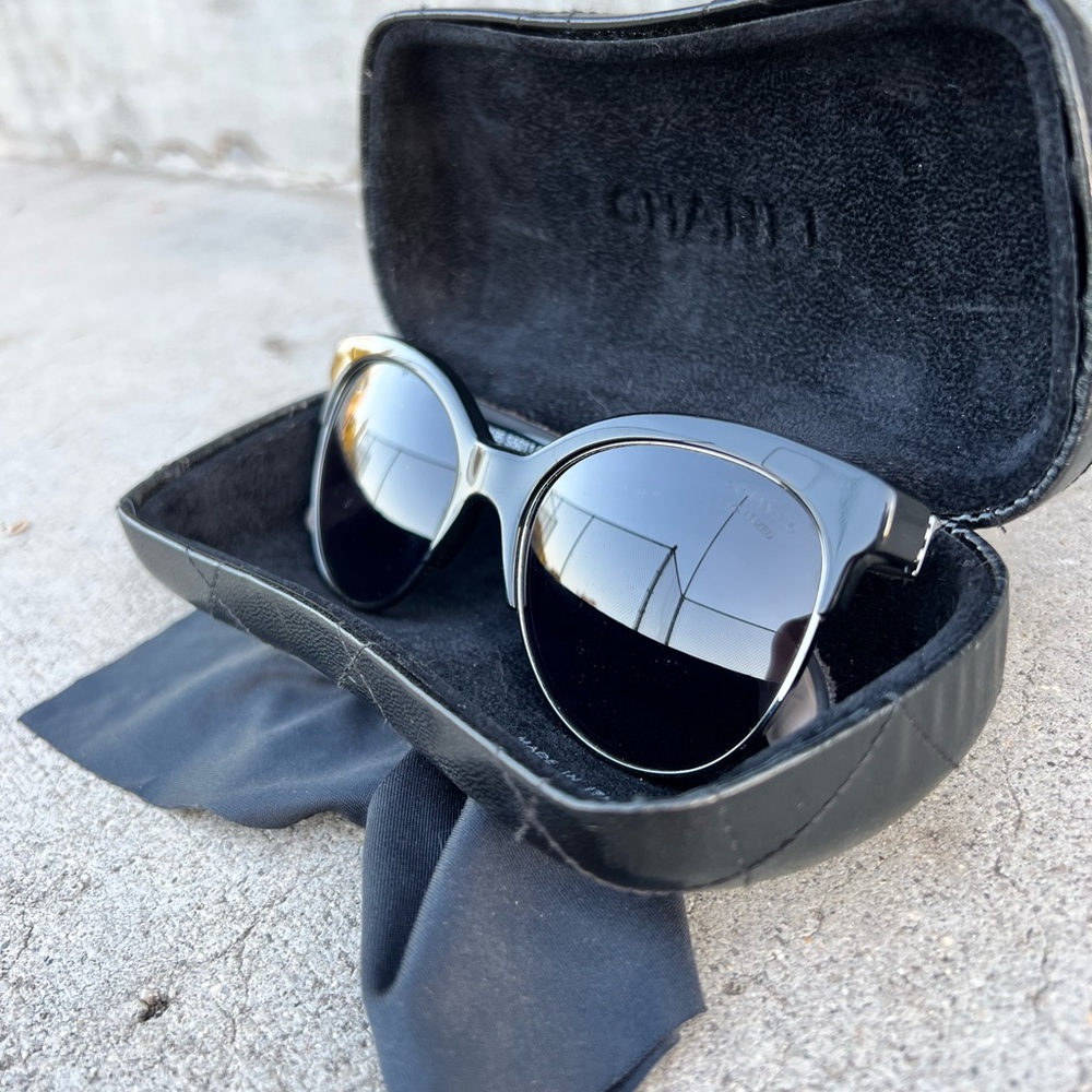 Chanel Sunglasses 5342 black original
